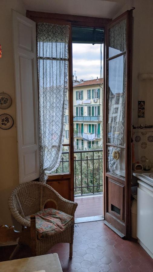 Double Bedroom In Beautiful 30'S Style Apartment Флоренция Экстерьер фото